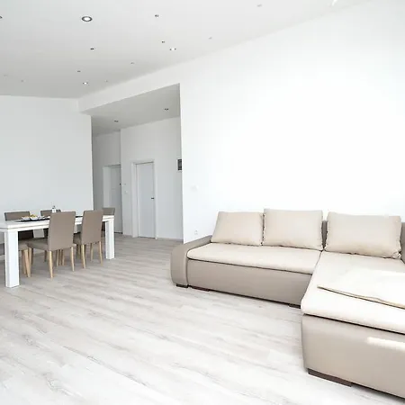 Stipan Apartment *